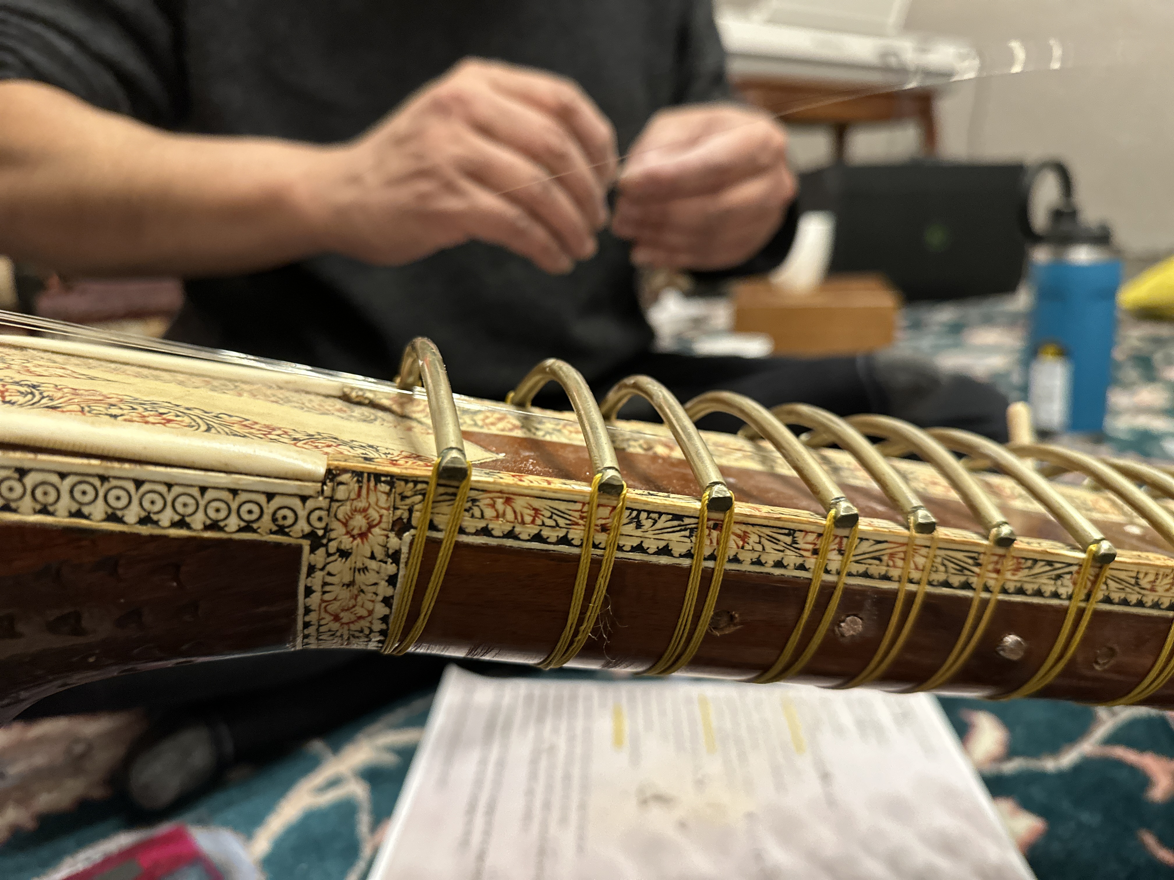 Fret tying on sitar neck
